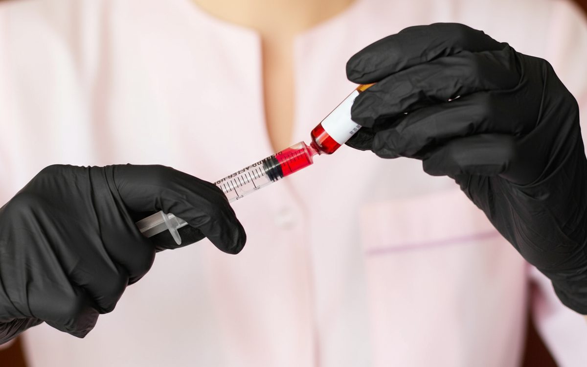 Vitamin B12 injection